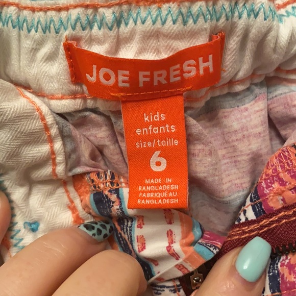 Printed shorts girls size 6 - Picture 3 of 5